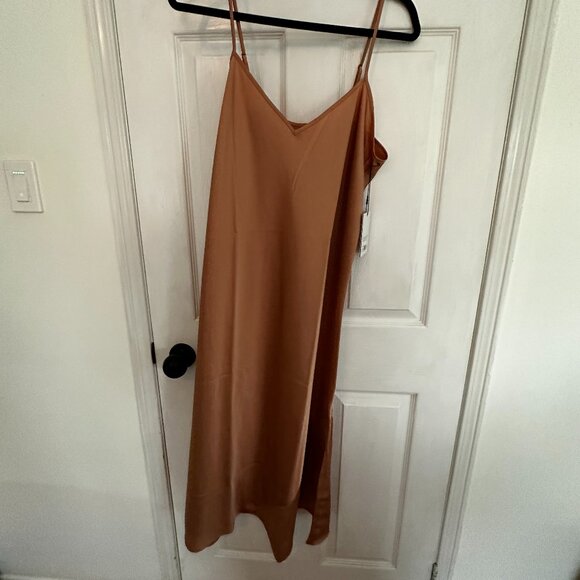 BNWT Papaya Kinx Slip Dress in Pink Champagne - Picture 2 of 4